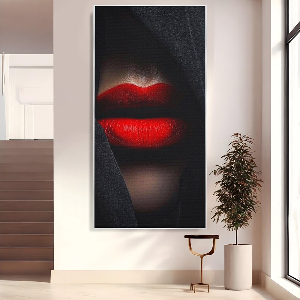 Tablou canvas cu buze rosii acoperite cu un voal negru, in rama de aluminiu argintiu